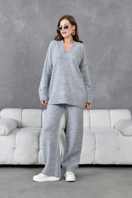 Kadın V Yaka Örgü Detay Oversize Kazak Pantolon İkili Triko Takım