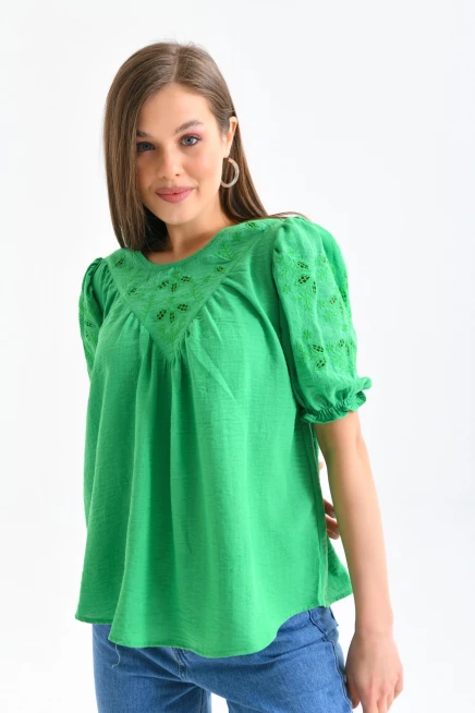 Yeşil Renk Yaka Detaylı Kadın Bluz
