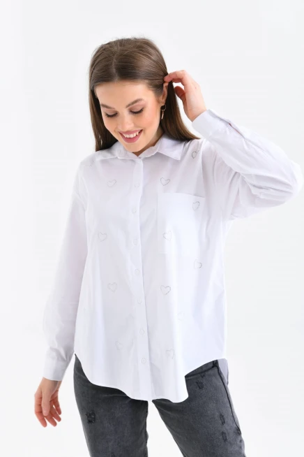 Kalp Detaylı Ekru Gömlek