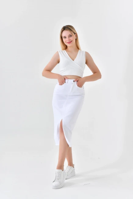 Beyaz Yırtmaçlı Kot Etek