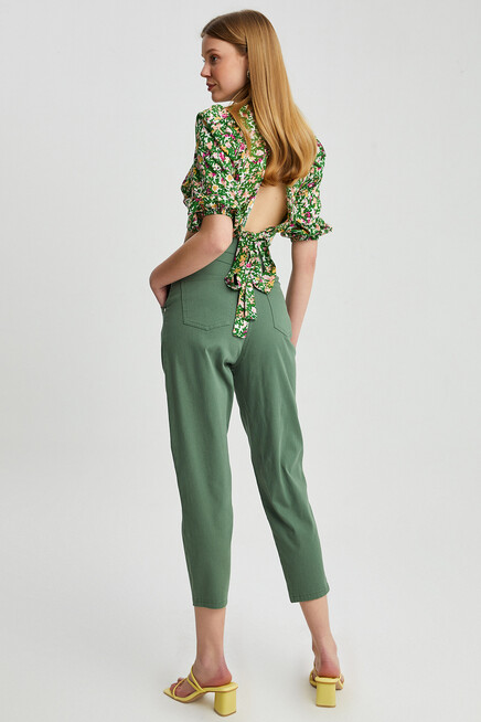 Kadın Pile Detaylı Havuç Pantolon