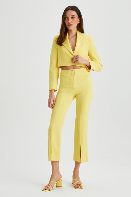 Kadın Yan Büzgülü Paça Yırtmaçlı Kumaş Pantolon