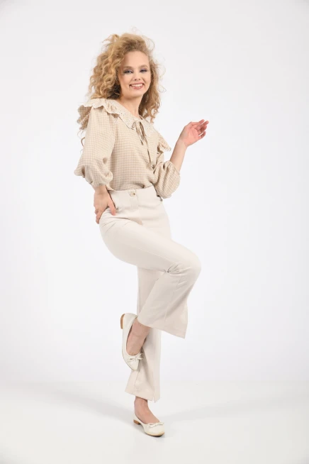 Kadın Yan Büzgülü Paça Yırtmaçlı Kumaş Pantolon