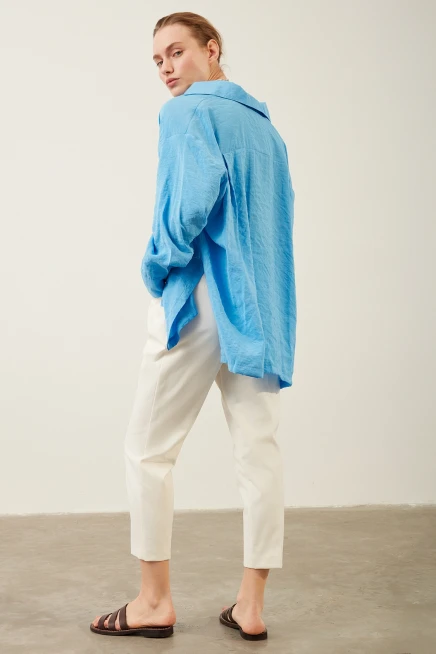 Kadın Oversize Saks Mavi Gömlek