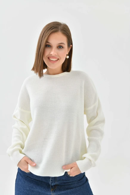 Bisiklet Yaka Arkası Uzun Yırtmaçlı Mevsimlik Triko Kazak