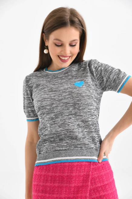 Gri-Turkuaz Kalp Desenli Kısa Kol Mevsimlik Kazak