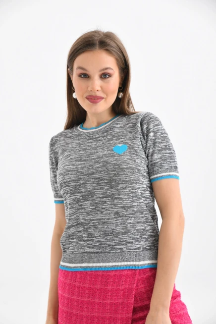 Gri-Turkuaz Kalp Desenli Kısa Kol Mevsimlik Kazak