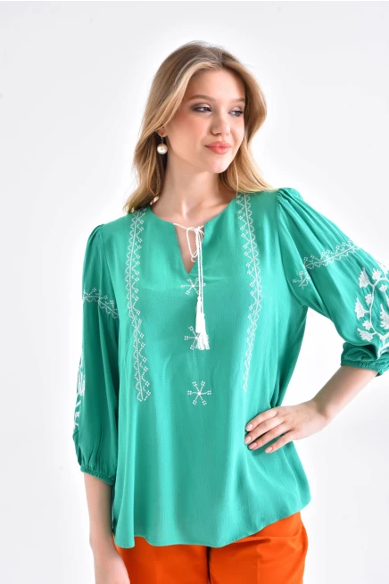 Kadın Nakış İşelmeli Bağcıklı Uzun Kol Dokuma Bluz