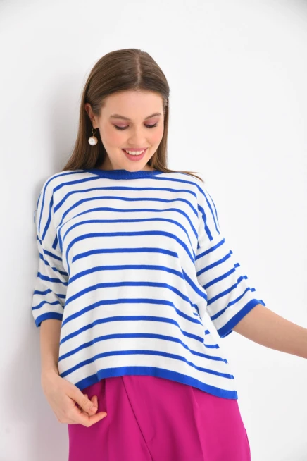 Siyah Çizgili Bisiklet Yaka Mevsimlik Salaş Triko Kazak