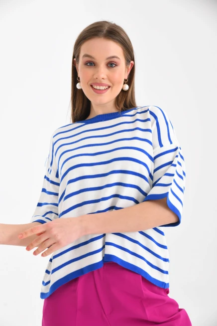 Siyah Çizgili Bisiklet Yaka Mevsimlik Salaş Triko Kazak