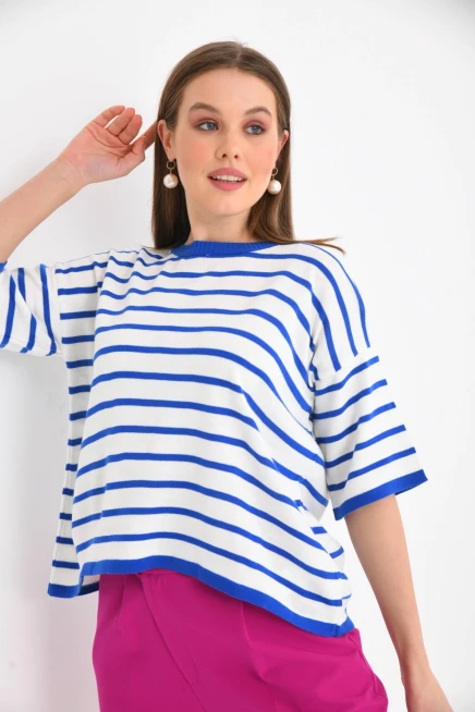 Siyah Çizgili Bisiklet Yaka Mevsimlik Salaş Triko Kazak