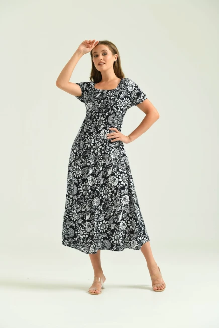 Kadın Siyah Kare Yaka Desenli Elbise