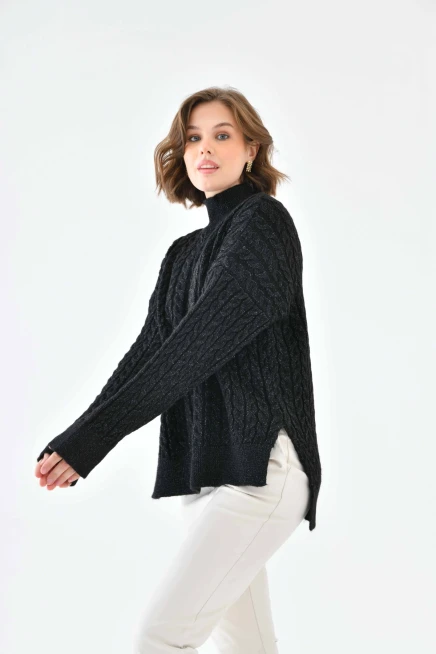 Kadın Yarım Balıkçı Yırtmaçlı Salaş Triko Kazak