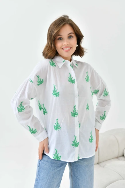 Kadın Yeşil Çiçek Nakış işlemeli İnce pamuk gömlek