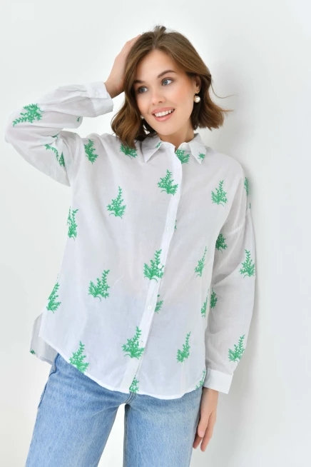 Kadın Yeşil Çiçek Nakış işlemeli İnce pamuk gömlek