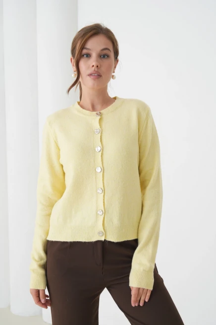 Kadın sarı bisiklet yaka düğme detay yumuşak dokulu triko hırka 8559