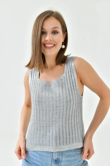 Kadın Kare Yaka Varaklı Triko Sweater 10759