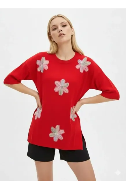 Kadın Bisiklet Yaka Yanları Yırtmaçlı Aplikeli Oversize Triko Kazak