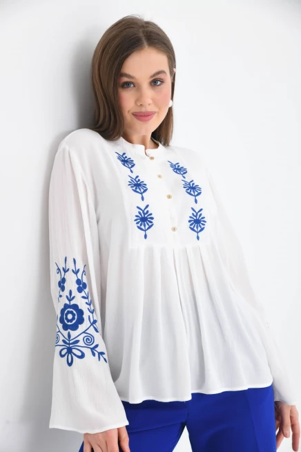 Uzun Kollu Nakışlı Bluz