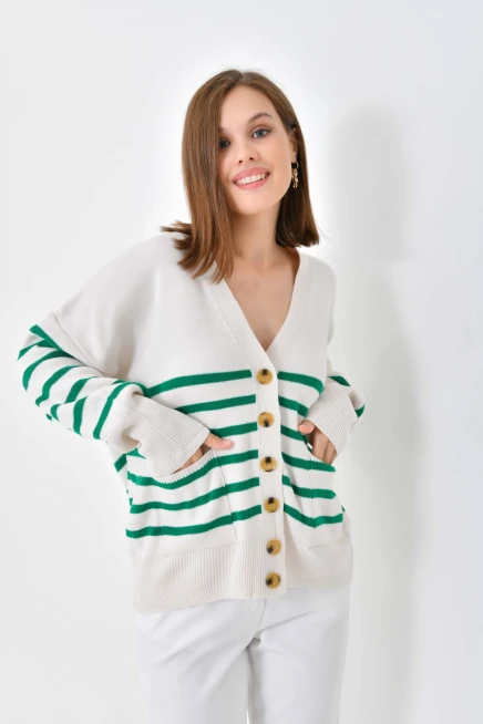 Çizgili Düğme Detaylı Oversize Triko Hırka